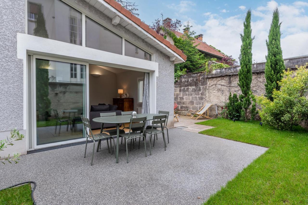 La Villa Sassolini Avec Jacuzzi 里昂 外观 照片